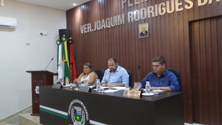 A Câmara Municipal de Pilões, realizou na manhã desta quarta-feira (07/03) uma Audiência Pública, para debater assuntos e soluções para melhorias no trânsito da cidade de Pilões.